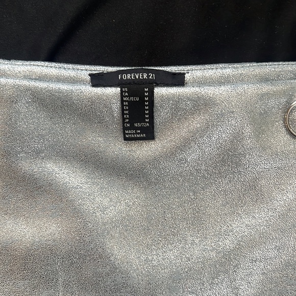 Forever 21 Silver Sparkly Spandex Metallic Mini Skirt, Medium - Picture 11 of 12